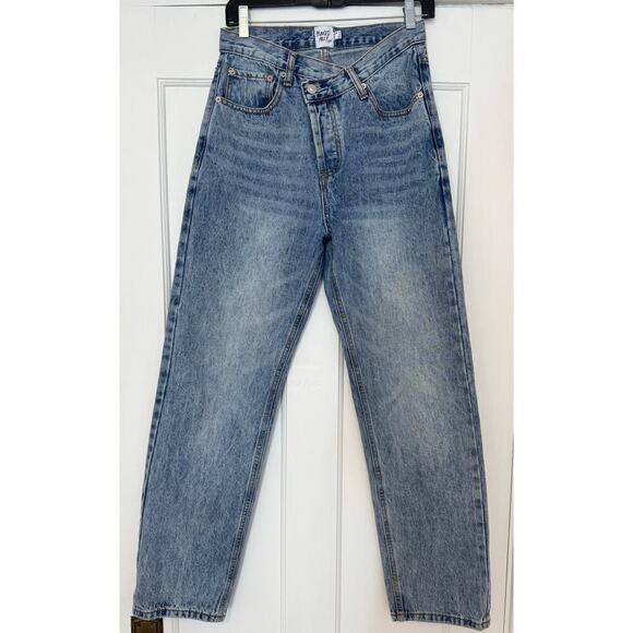 Princess Polly Asymmetrical Straightleg Light Wash Jeans Button Fly Size 2 - Picture 3 of 6